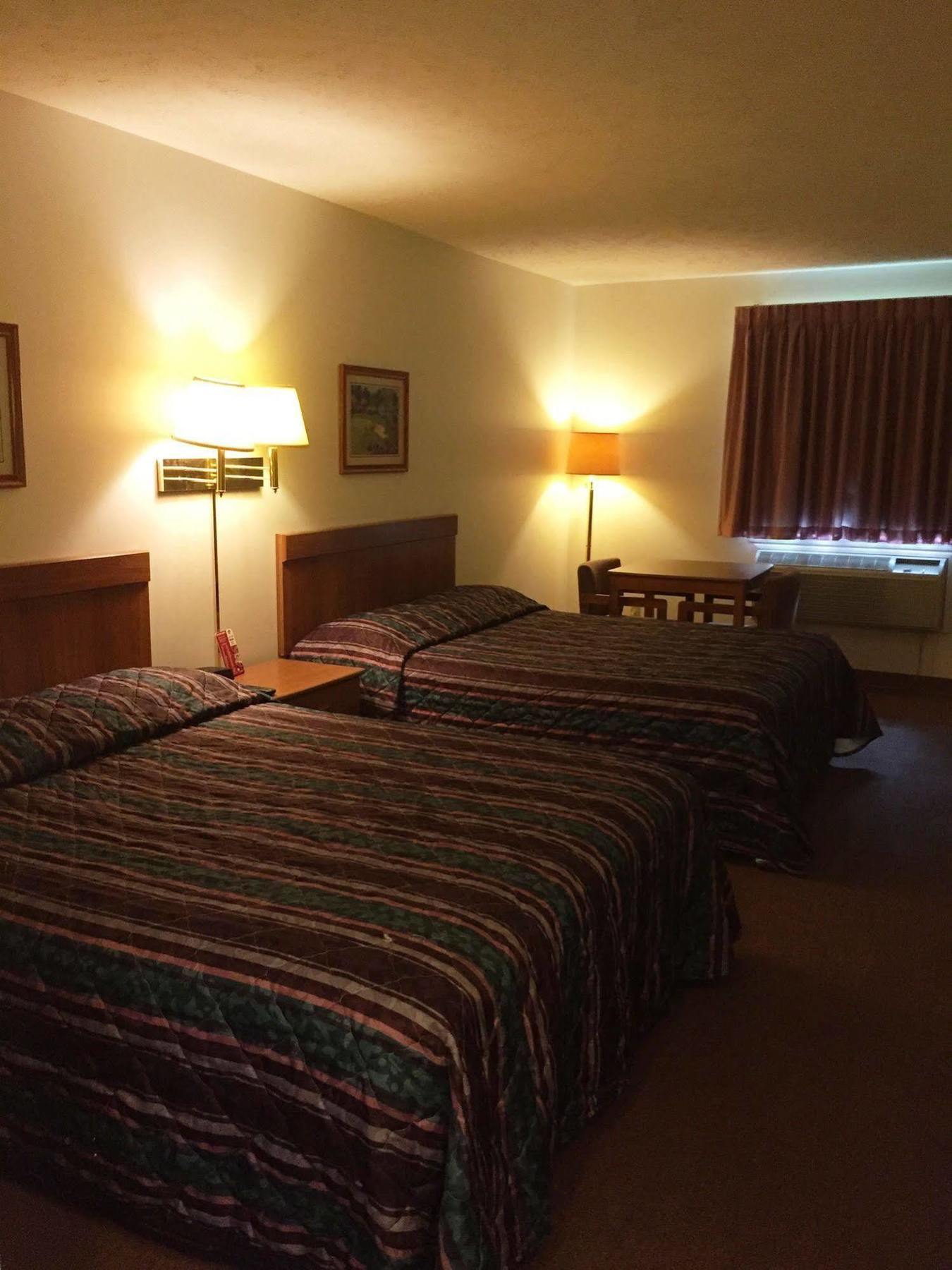 Coronado Motel & Rv Park Lindsborg Exterior foto