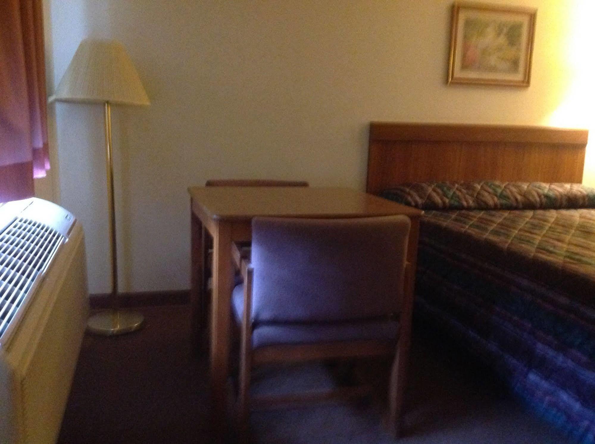 Coronado Motel & Rv Park Lindsborg Exterior foto