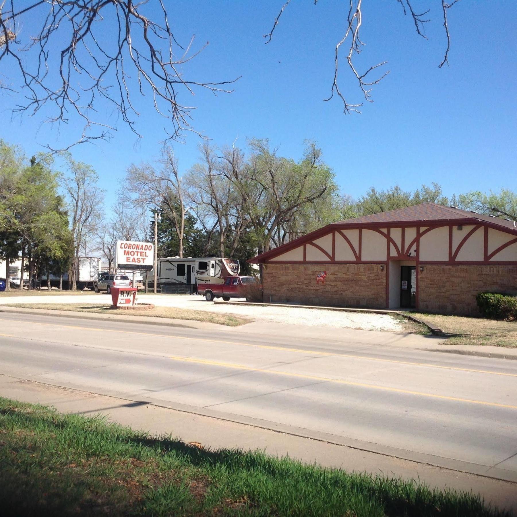 Coronado Motel & Rv Park Lindsborg Exterior foto